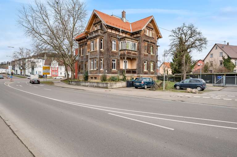 Deck&Dach — shingled period house at Silcherstraße 13, Metzingen
