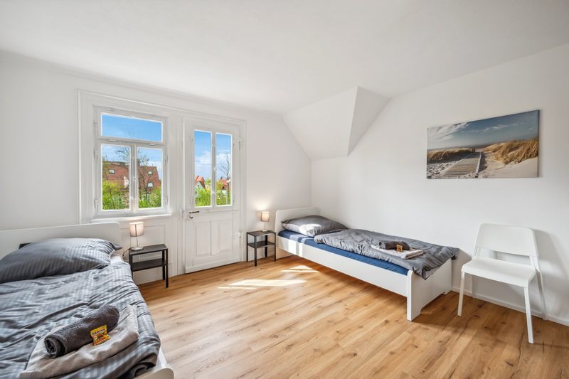 Dachgeschoss: Schlafzimmer mit zwei Einzelbetten